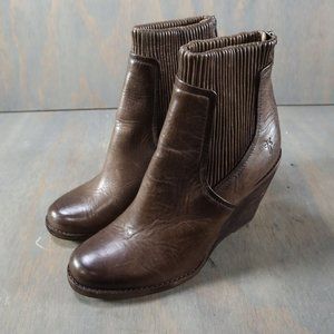 Frye Brown Heeled Leather Wedge Ankle Boots Women's Size 8.5 Back Zip